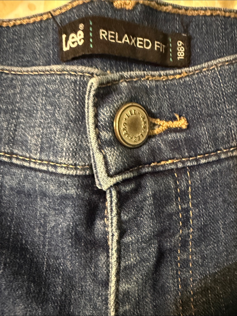 Lee Ryder Jean short - Picture 2 of 4